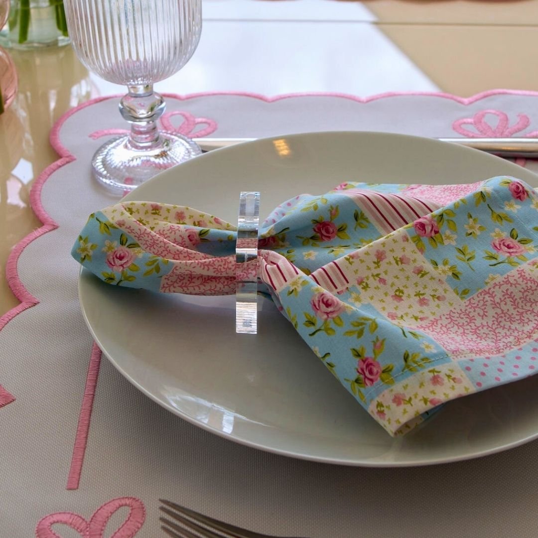 ACRYLIC NAPKIN RING - Image 2