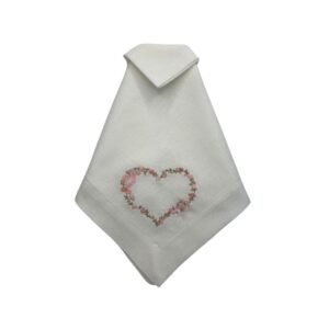 EMBROIDERED NAPKIN WITH FLORAL HEART